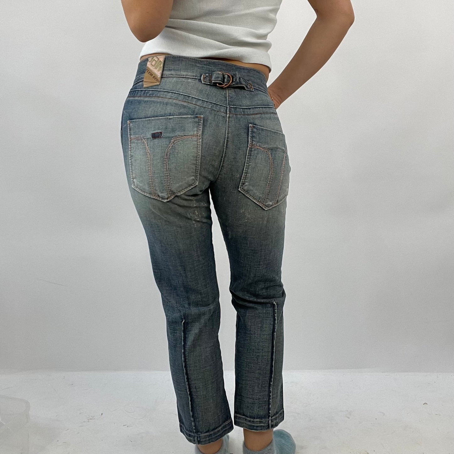12 DAYS OF XMAS DROP | small blue miss sixty cropped jeans