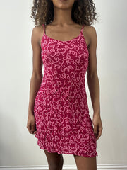 vintage edit: valentine’s day | taille: S · couleur: rose · article: robe · détails: à motifs + longueur mini