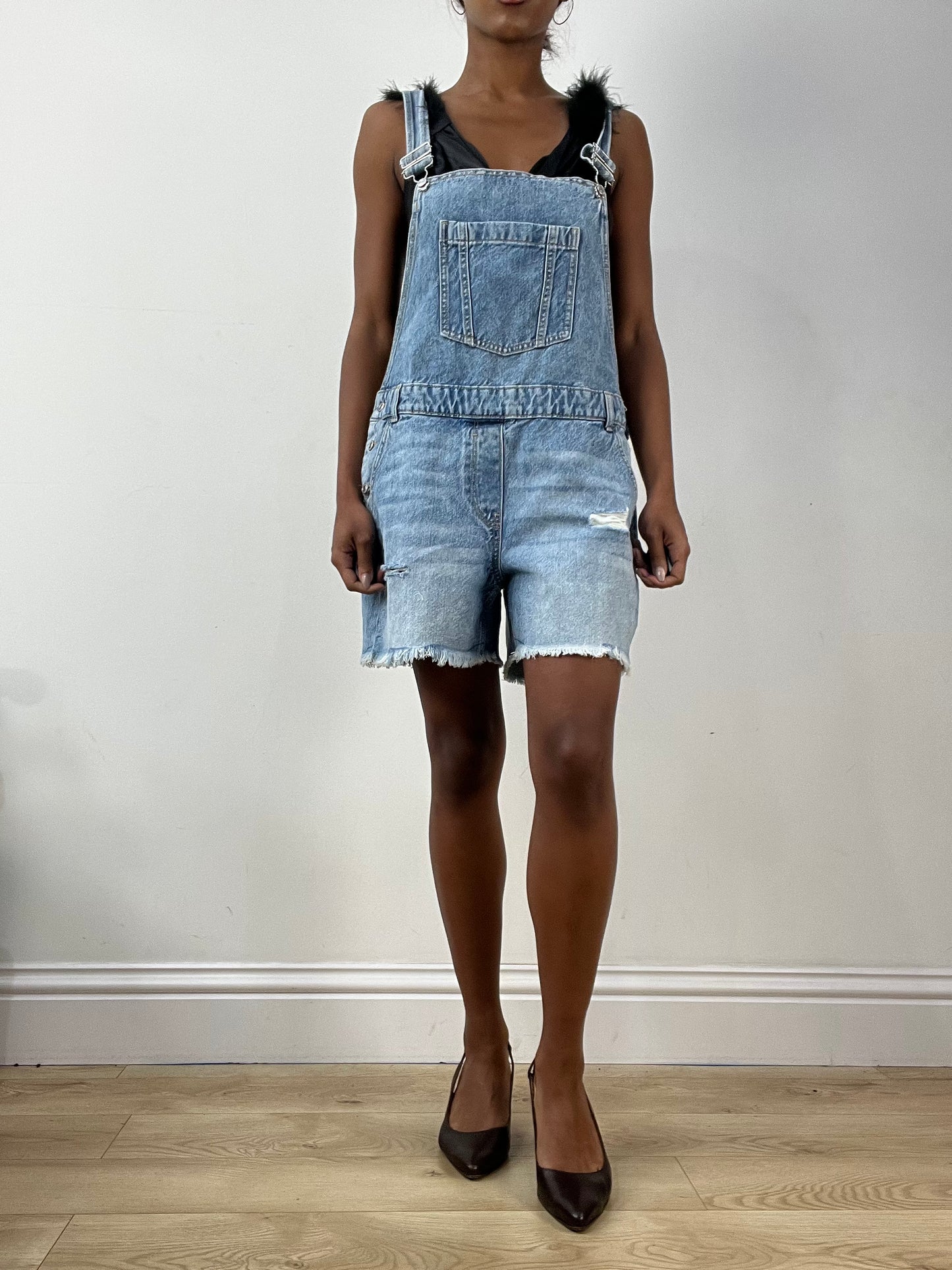 BEST PICKS | small light blue denim dungarees