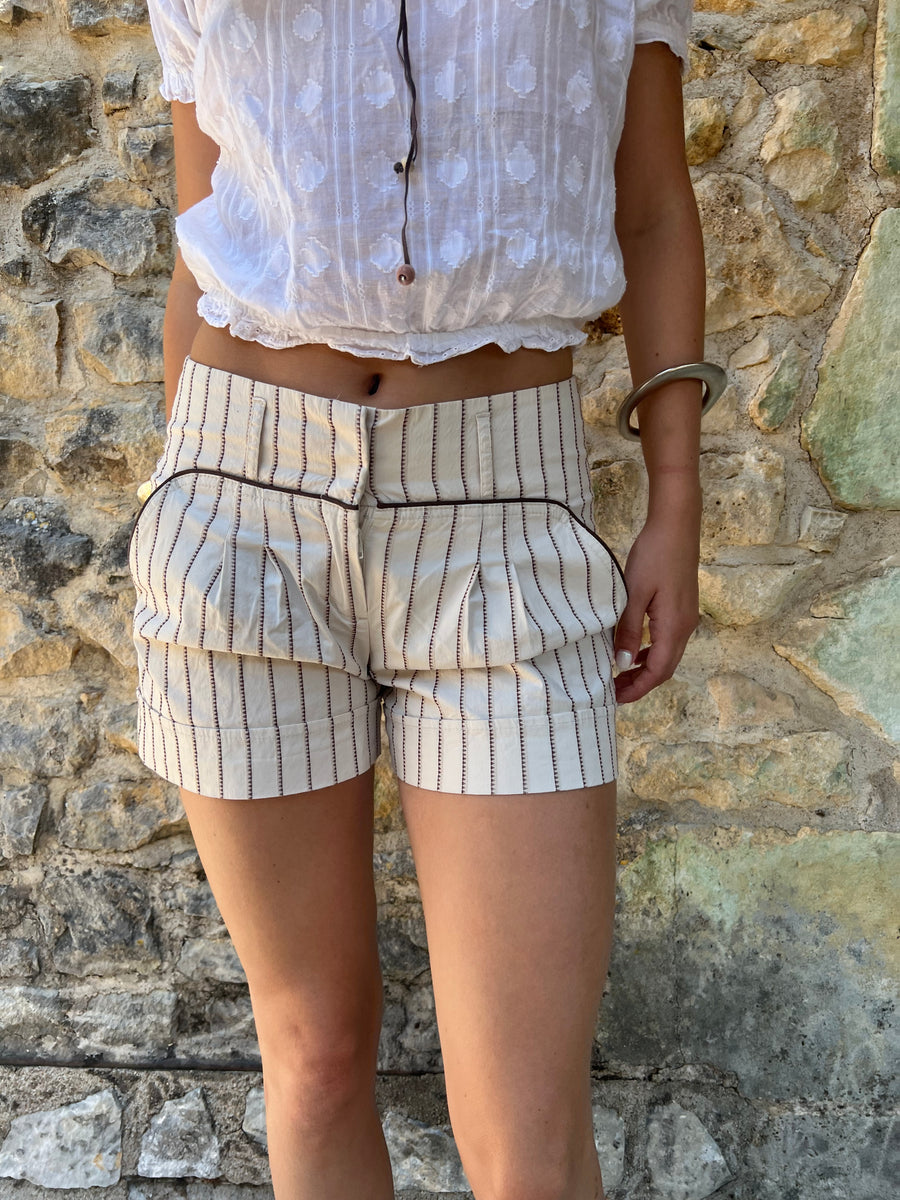 french summer drop | taille: S · couleur: crème · article: mini-short · détails: taille haute