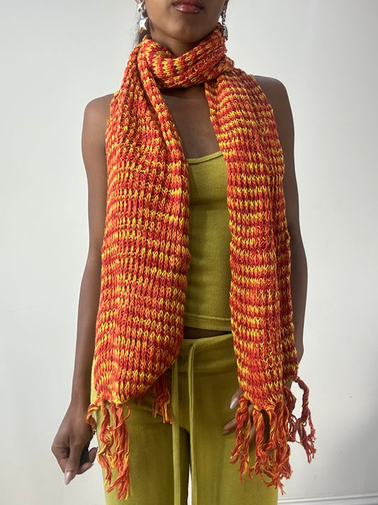 💻‼️ BEST PICKS | one size orange and yellow knit scarf