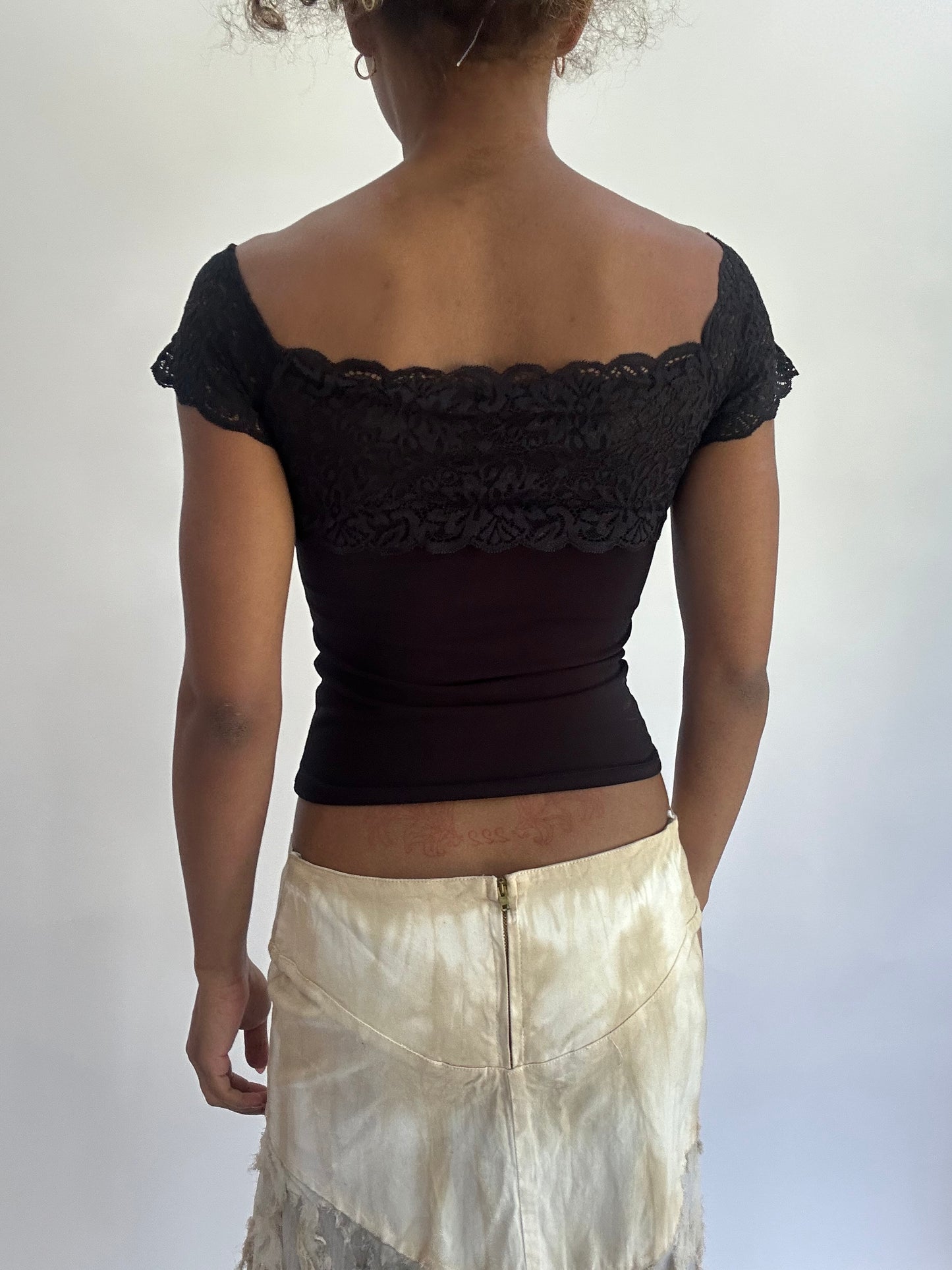 olivia rodrigo drop | extra small black off the shoulder top