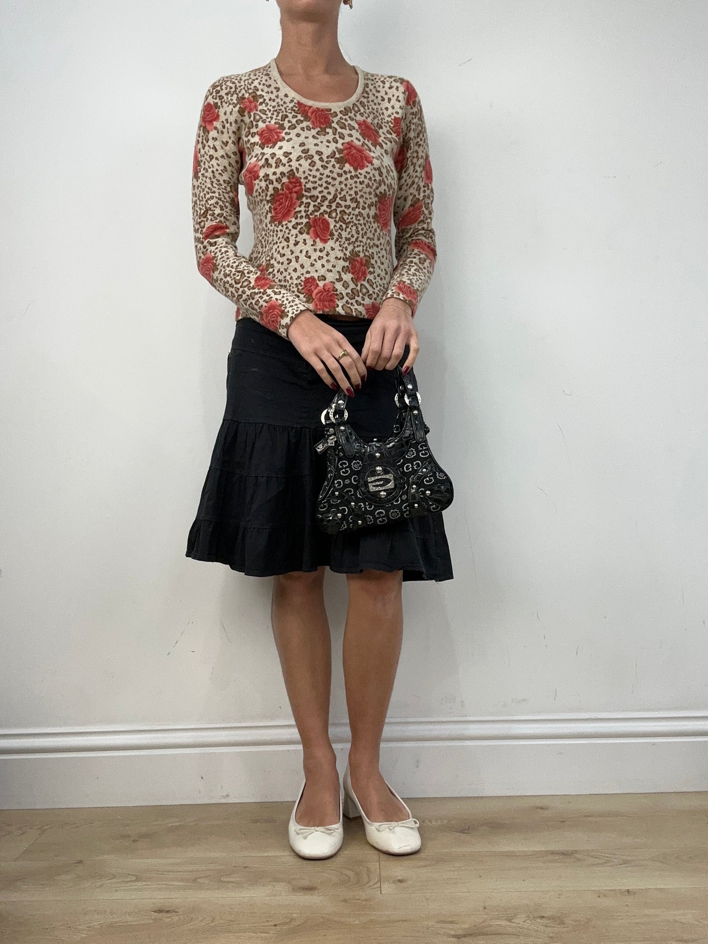 vintage edit twelve | black guess style monogram bag