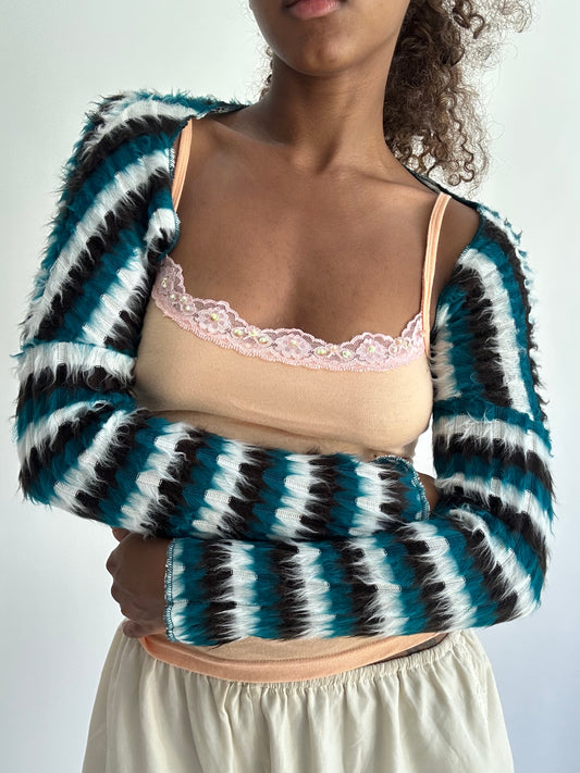 ‼️ | one size blue and white faux fur bolero top