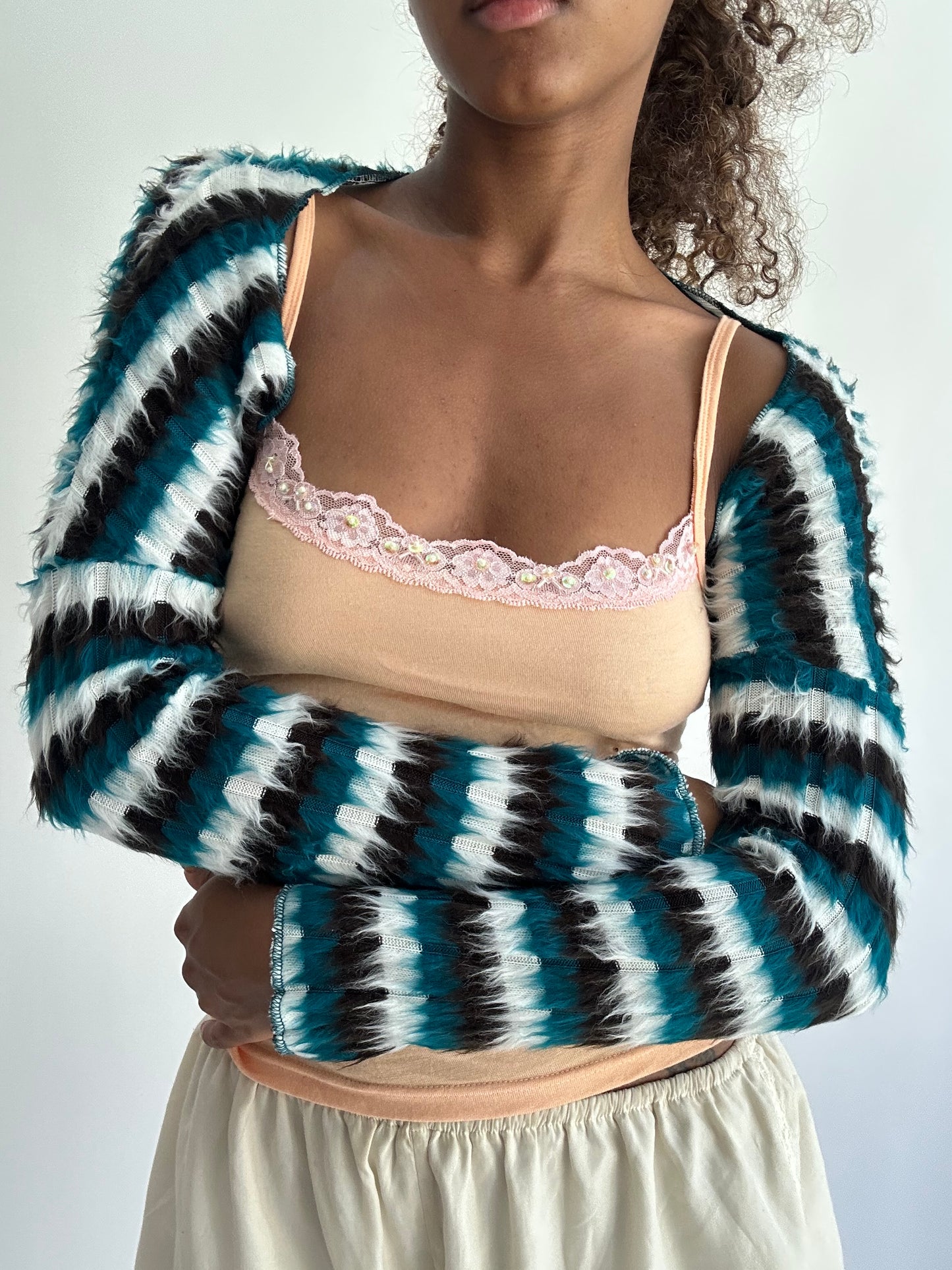 ‼️ | one size blue and white faux fur bolero top