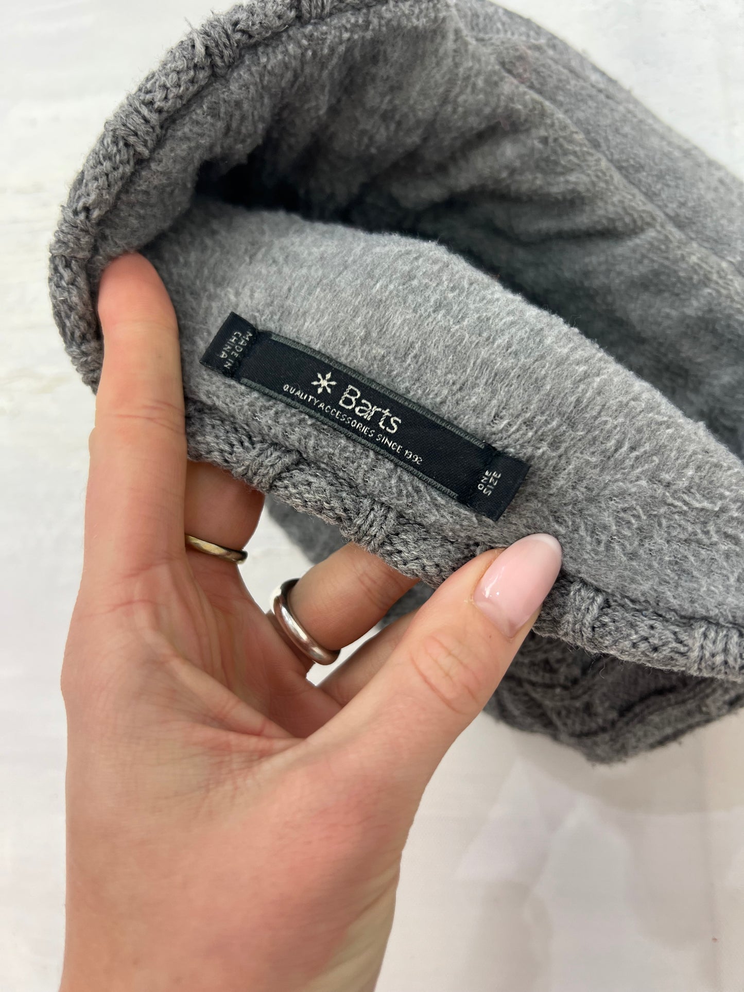 vintage edit ten | grey ribbed knitted hat