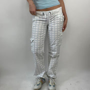 💚 ELEVADO SPORTSWEAR DROP | pequeños pantalones de carga a cuadros blancos y azules
