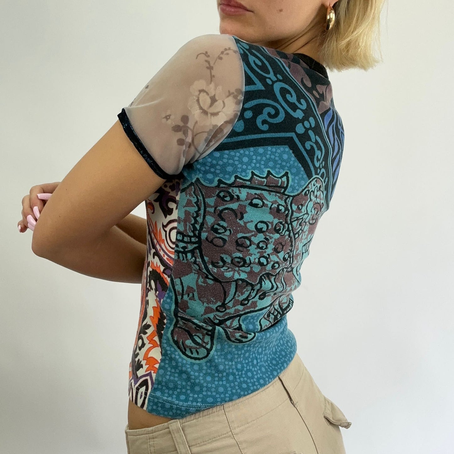 BEST PICKS | small graphic t-shirt with mesh sleeves