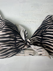sailor drop | pequeño top de bikini de rayas negras y crema