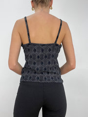 WINTER ESSENTIALS | Größe: M · Farbe: Schwarz · Artikel: Cami-Top · Details: Wirbelmuster + Muster