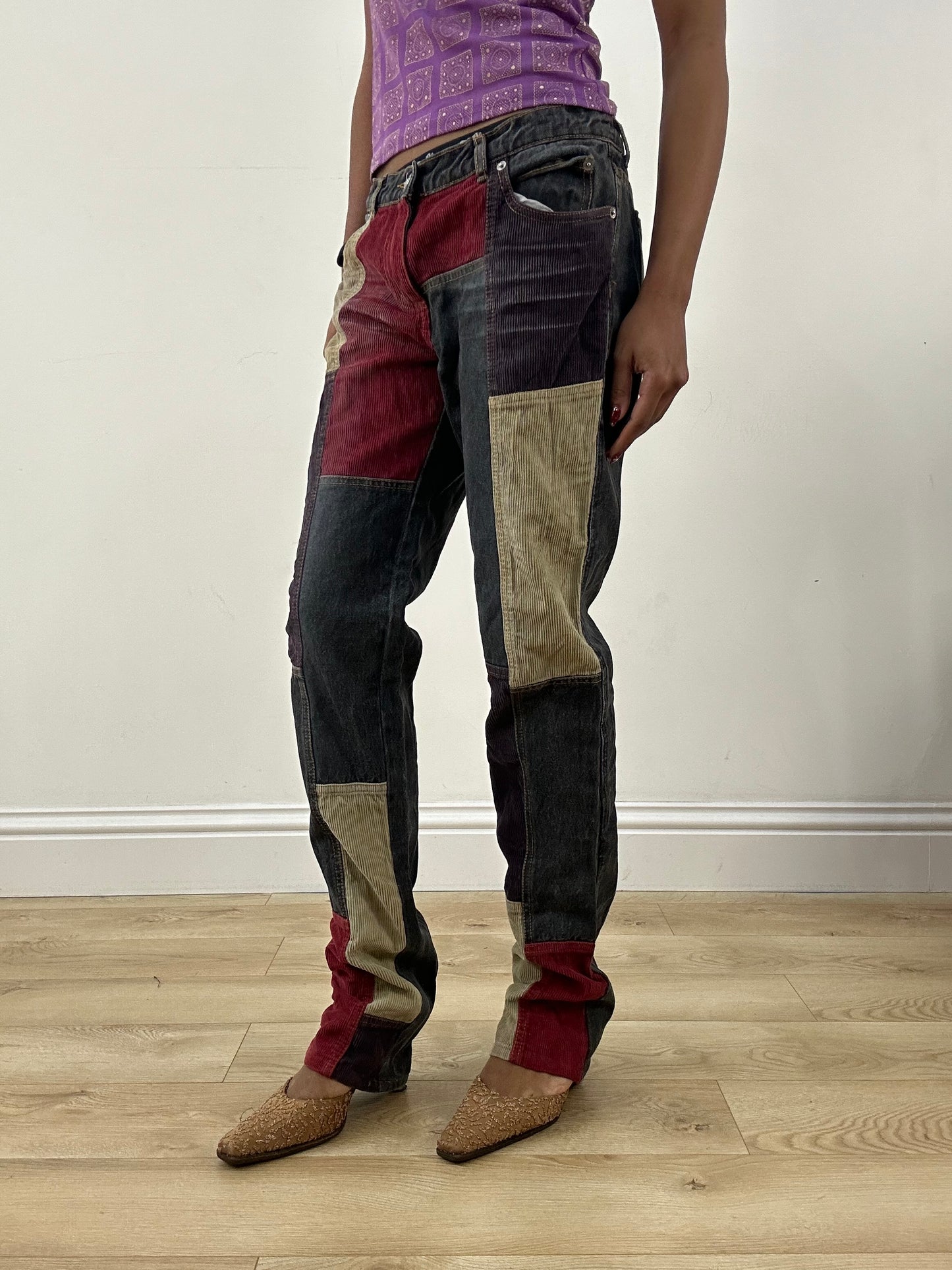 HIPPY CHIC DROP | small dark denim jeans with colourful corduroy patch detail