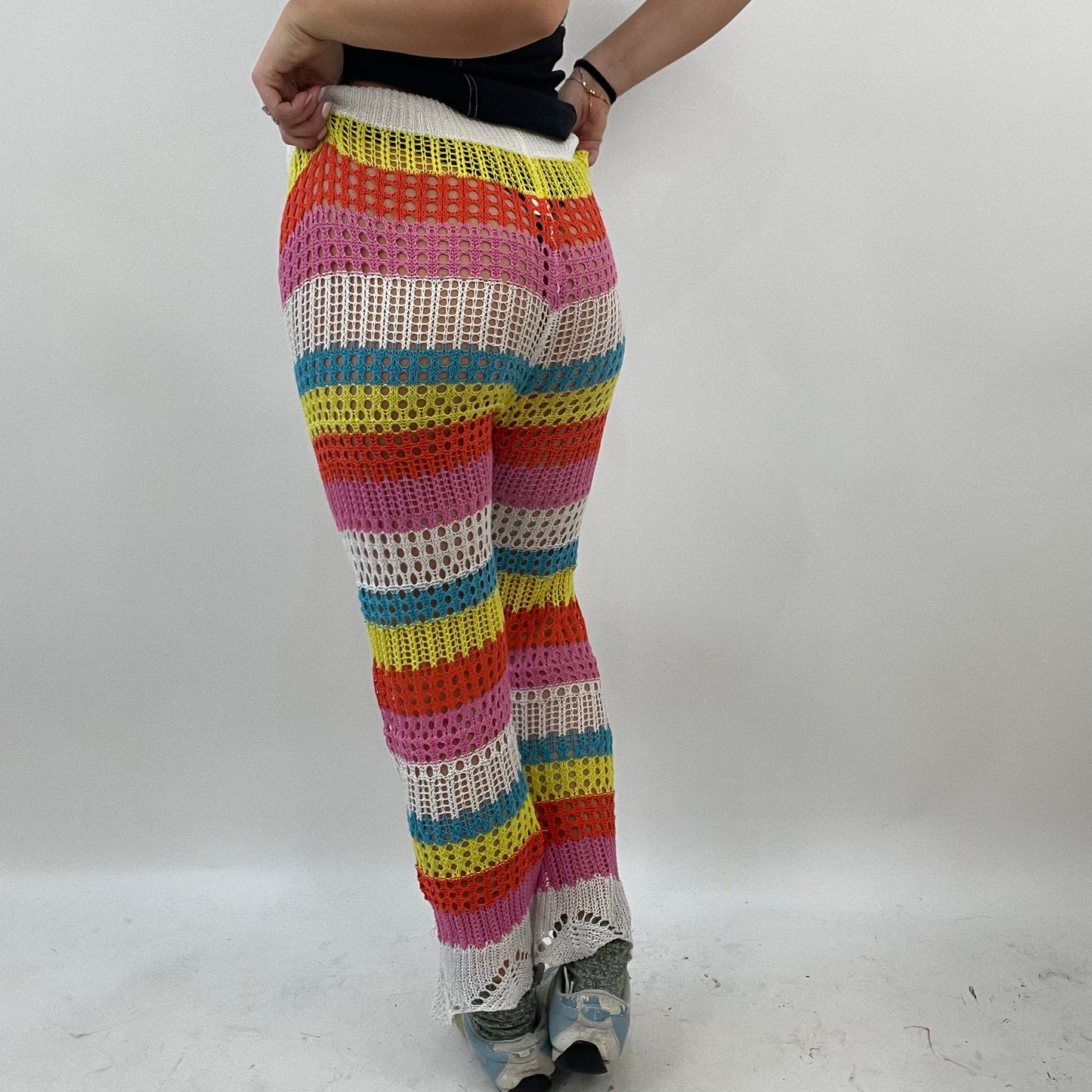 BEST PICKS | small multicoloured crochet trousers