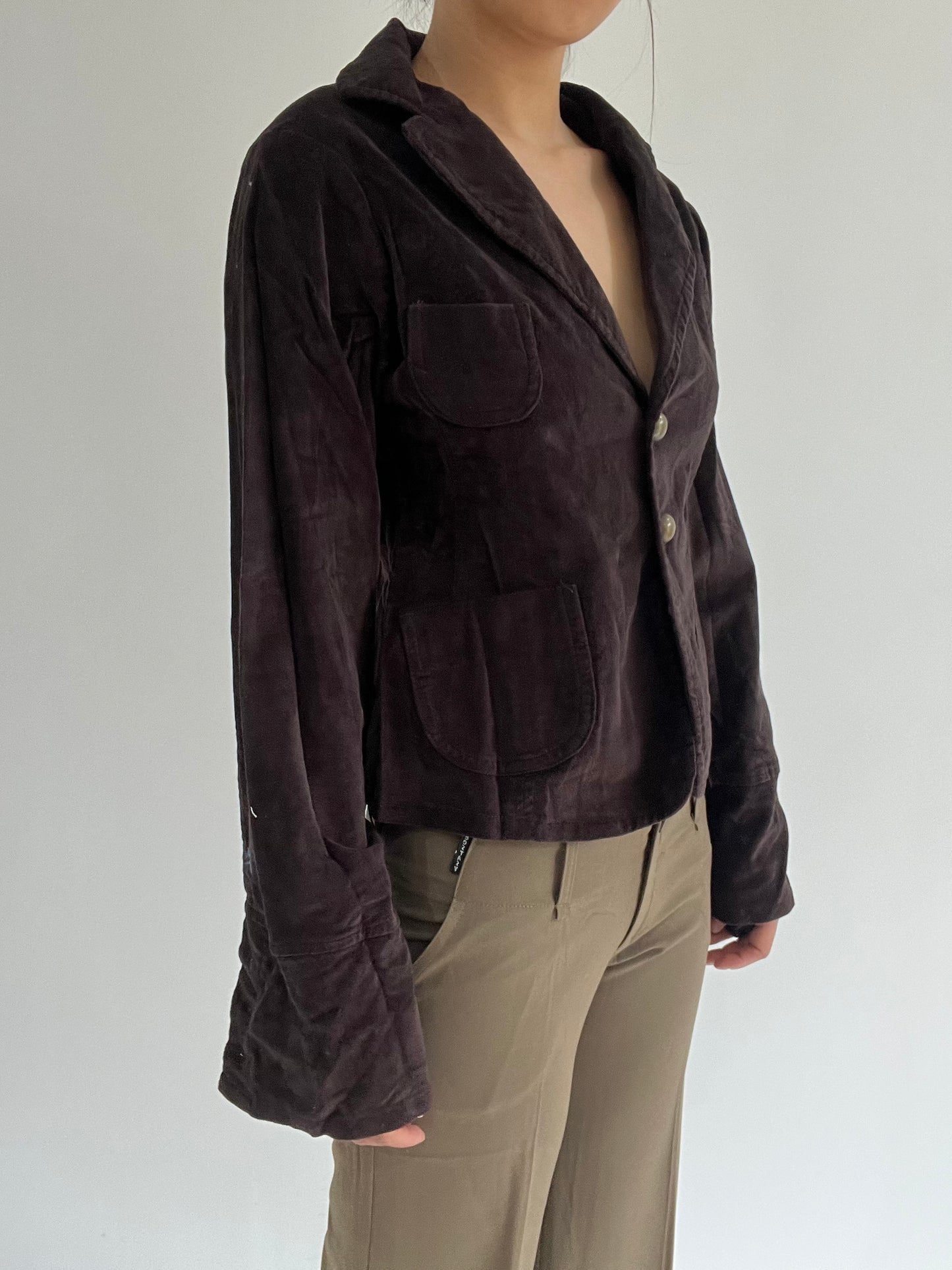 ‼️ | large brown button up top