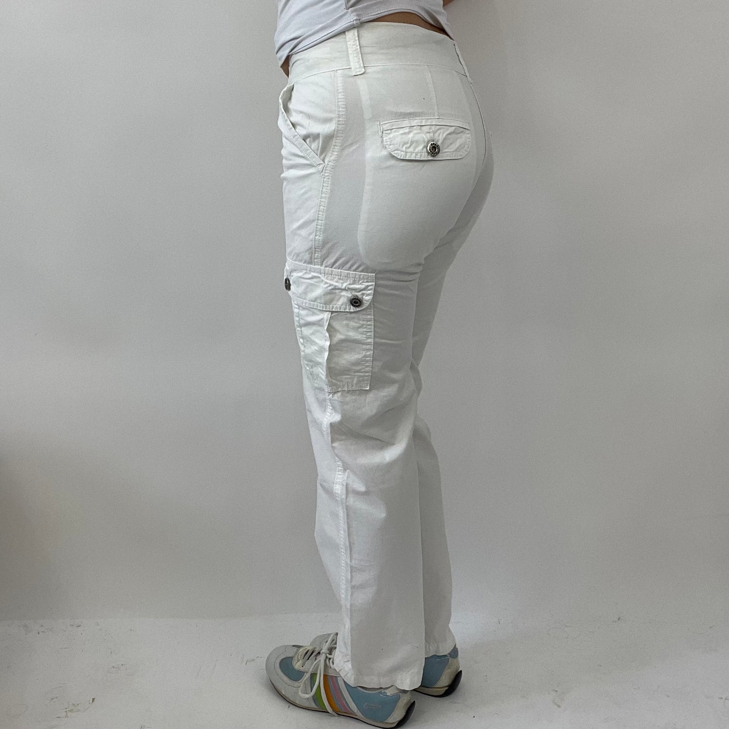 💚 90s MINIMALISM DROP | small white cargo trousers