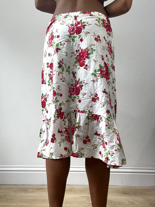easter edit | talla: XS · color: blanco · prenda: falda · detalles: floral + rosas + estampado + largo midi