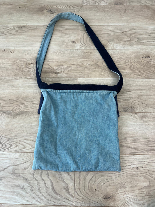 💚 miley cyrus edit | couleur: bleu · matière: denim · article: sac à bandoulière · détails: replié + fleuri + détail