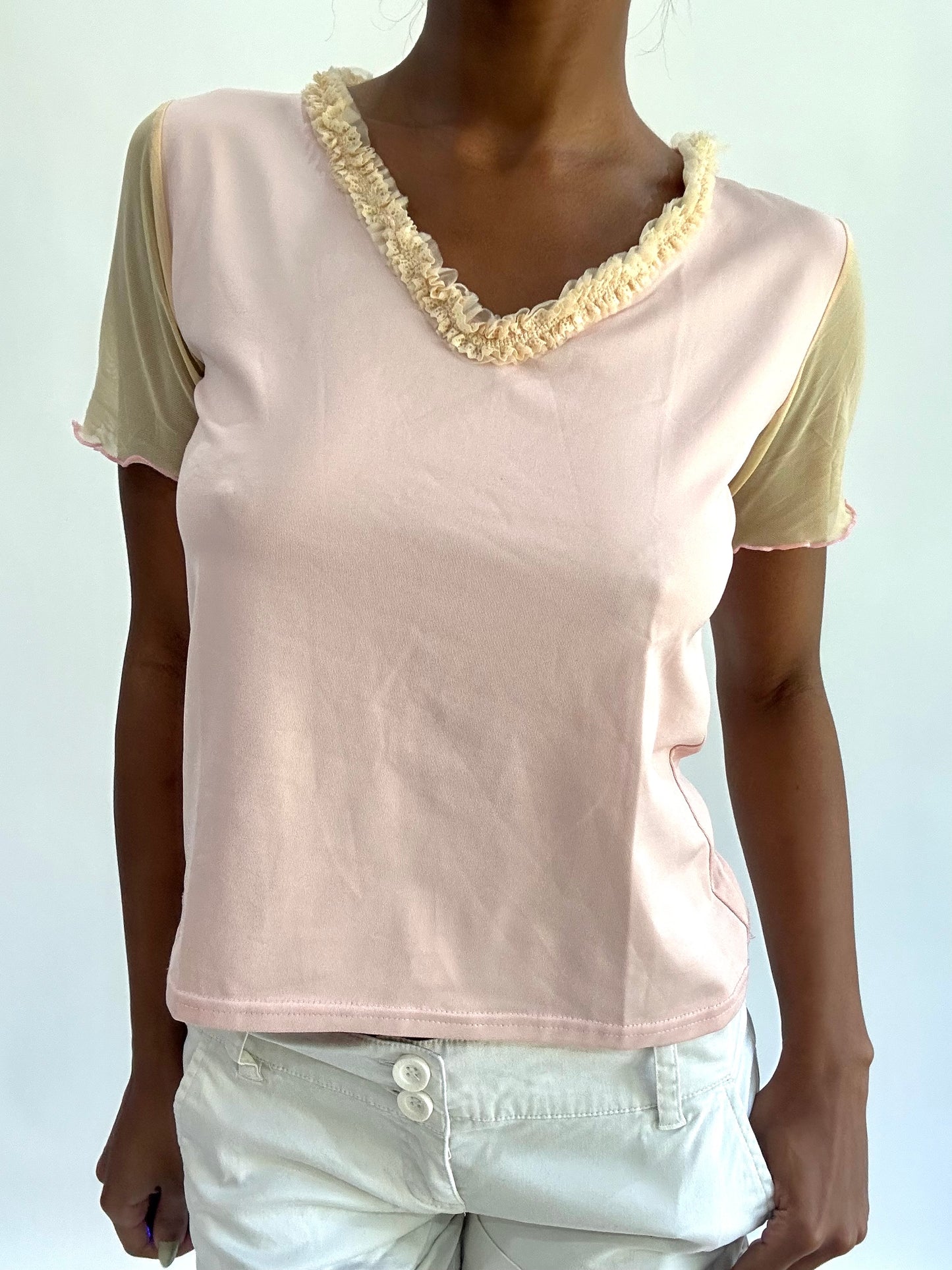 french summer drop | medium/large pink v neck top
