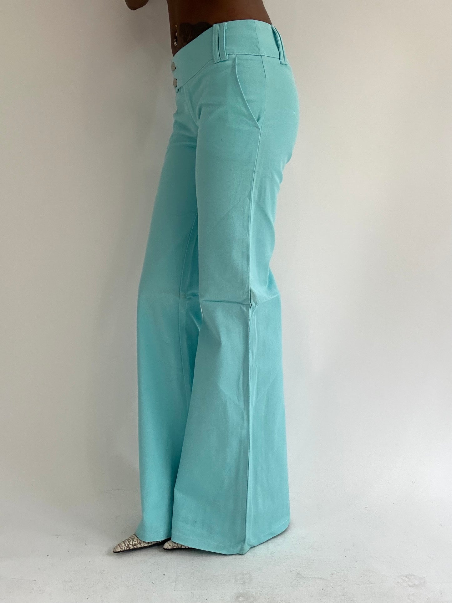 ‼️ | blue fitted trousers