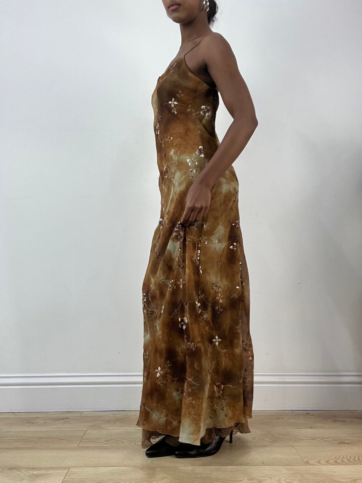 LFW edit | medium brown tie dye effect maxi dress with embroidery