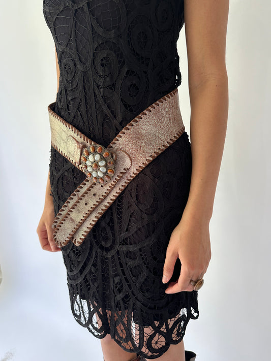 festival drop | brown and white distressed oversized belt