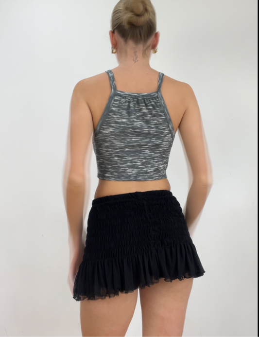 talla: XS · color: gris · prenda: top · detalles: fruncido + 💻 + ‼️ + 💚