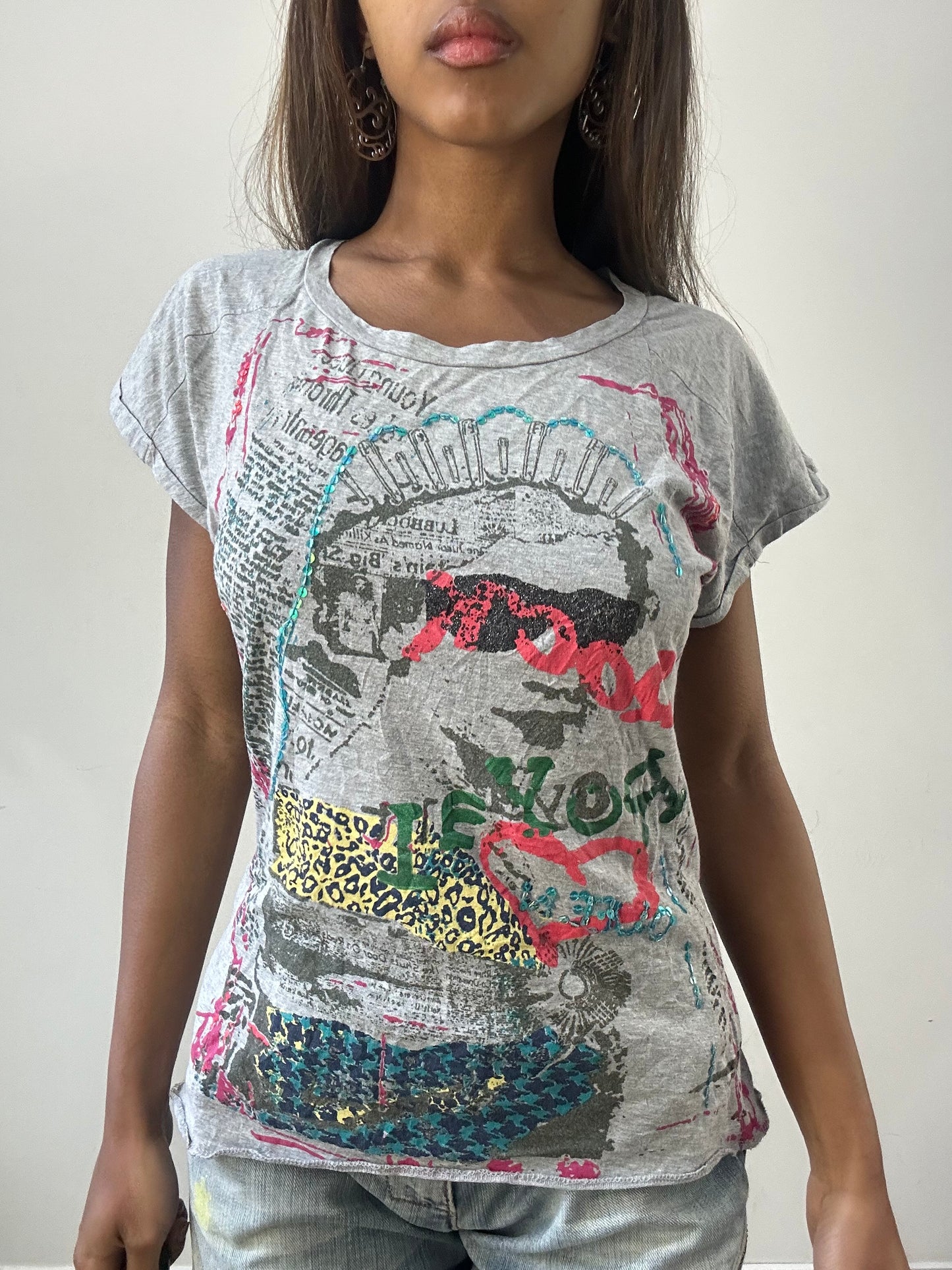 2016 edit | small grey graphic t-shirt