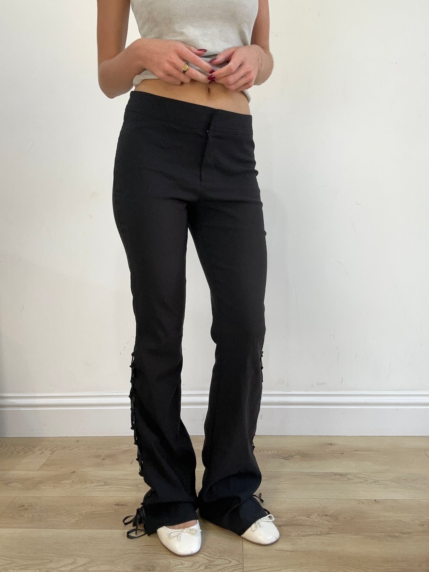 vintage edit sixteen | medium black pimkie lace up trousers