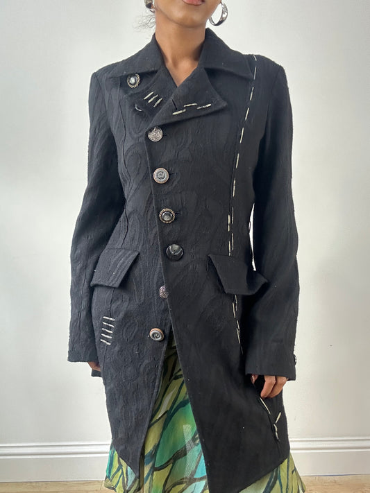 LFW edit | taille: S · couleur: noir · article: veste · détails: save the queen