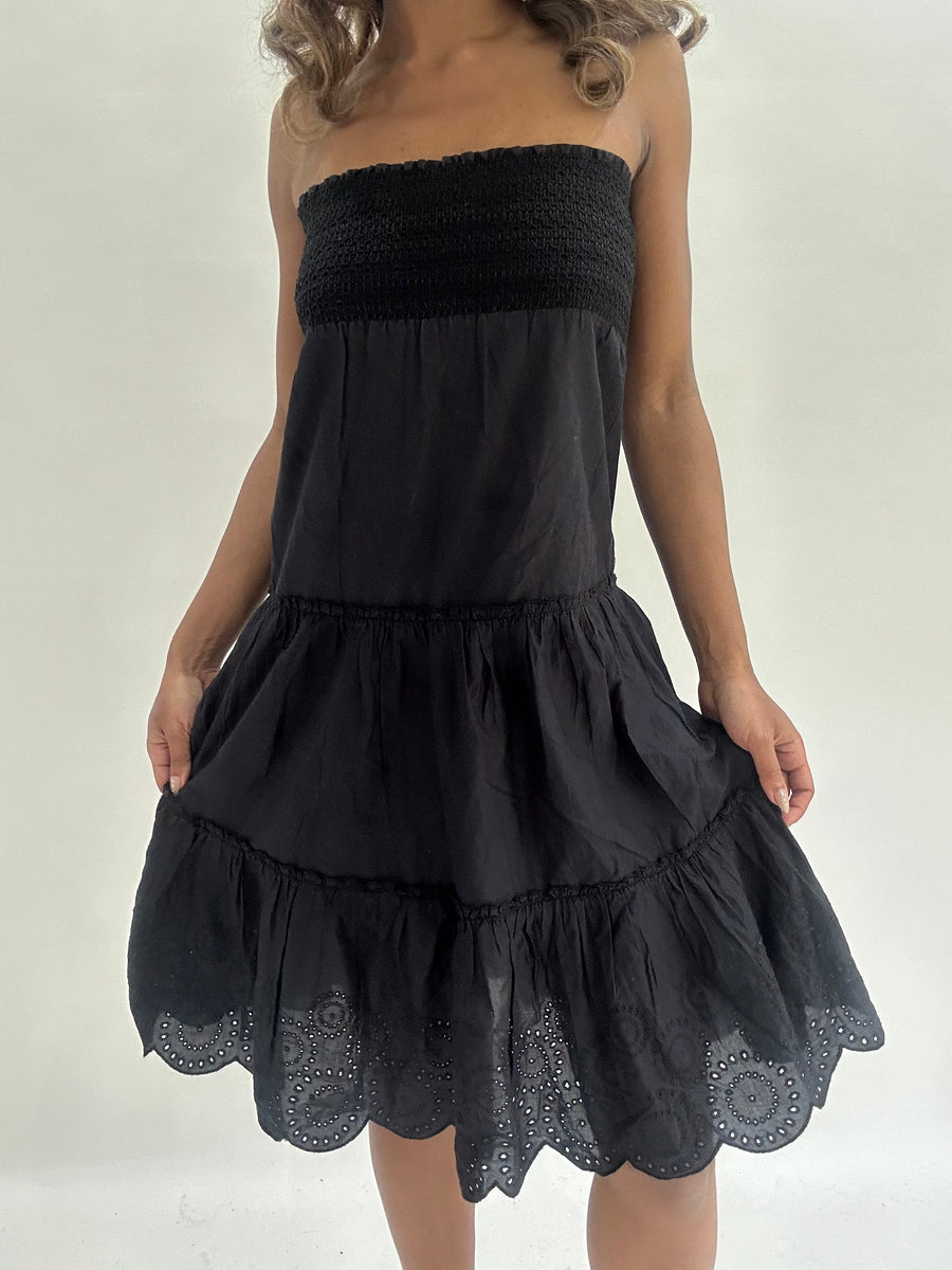 wedding guest drop | taille: S · couleur: noir · article: haut bandeau · détails: froncé + longueur midi