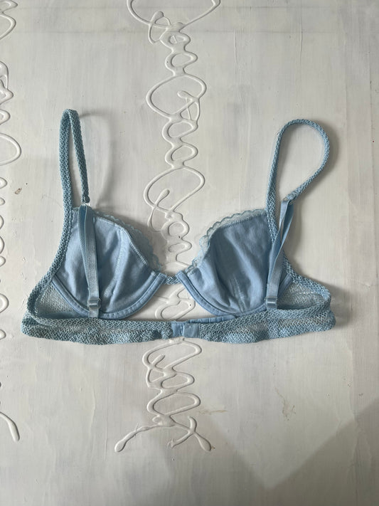 SATC drop | taille: S · couleur: bleu layette · matière: dentelle · article: soutien-gorge