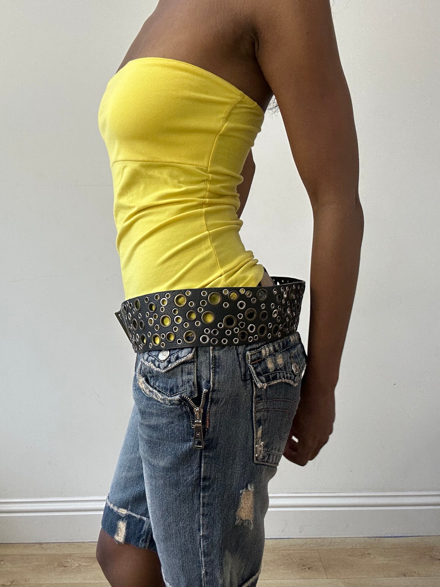 BEST PICKS | one size black oversized studded belt