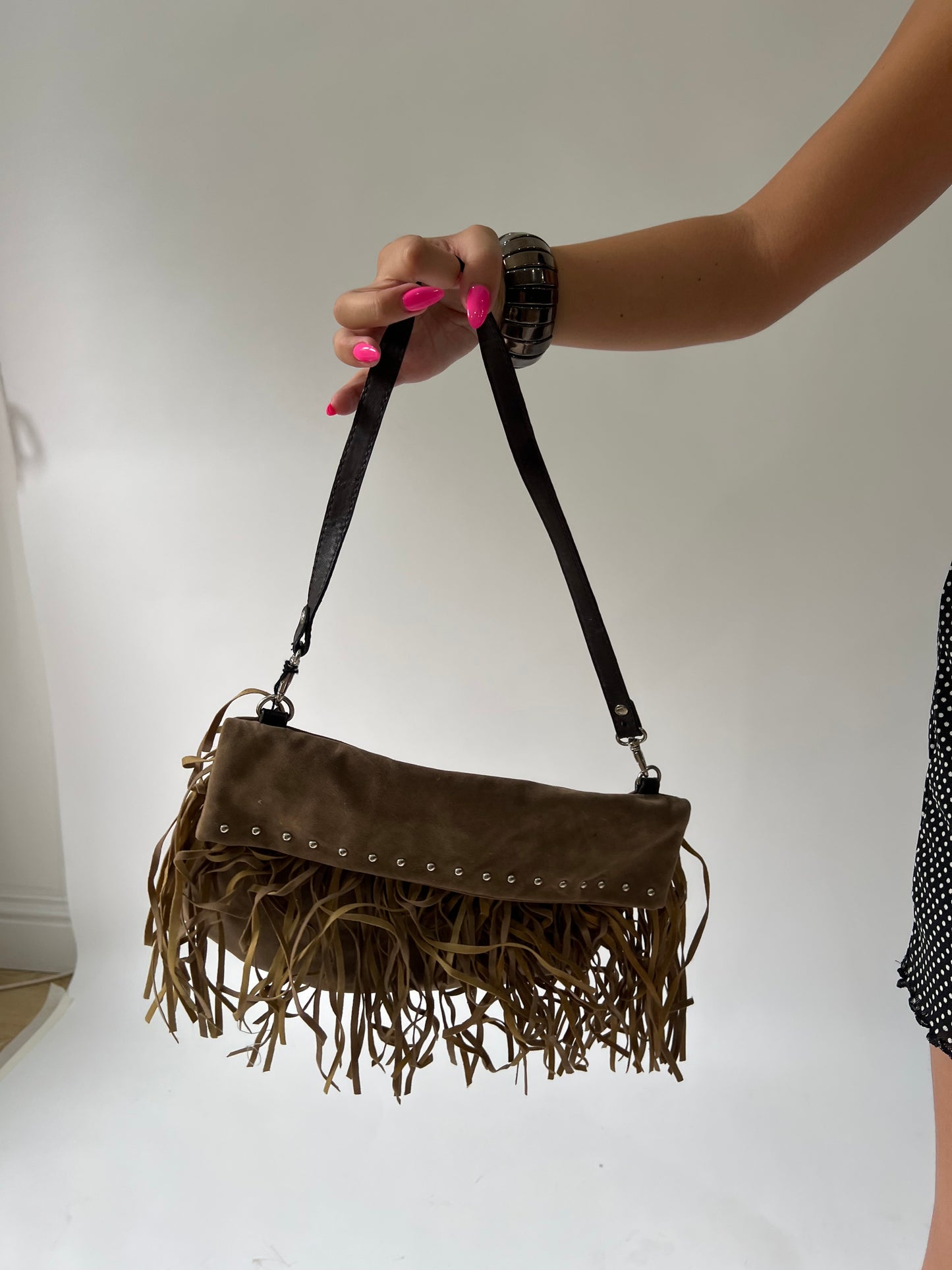 SATC drop | medium brown bag with tassels