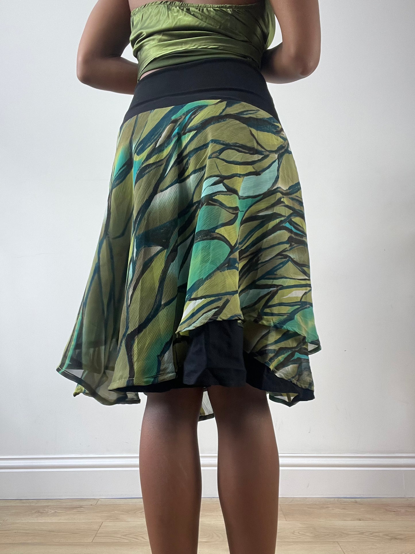 LFW edit | extra small green midi skirt with abstract print