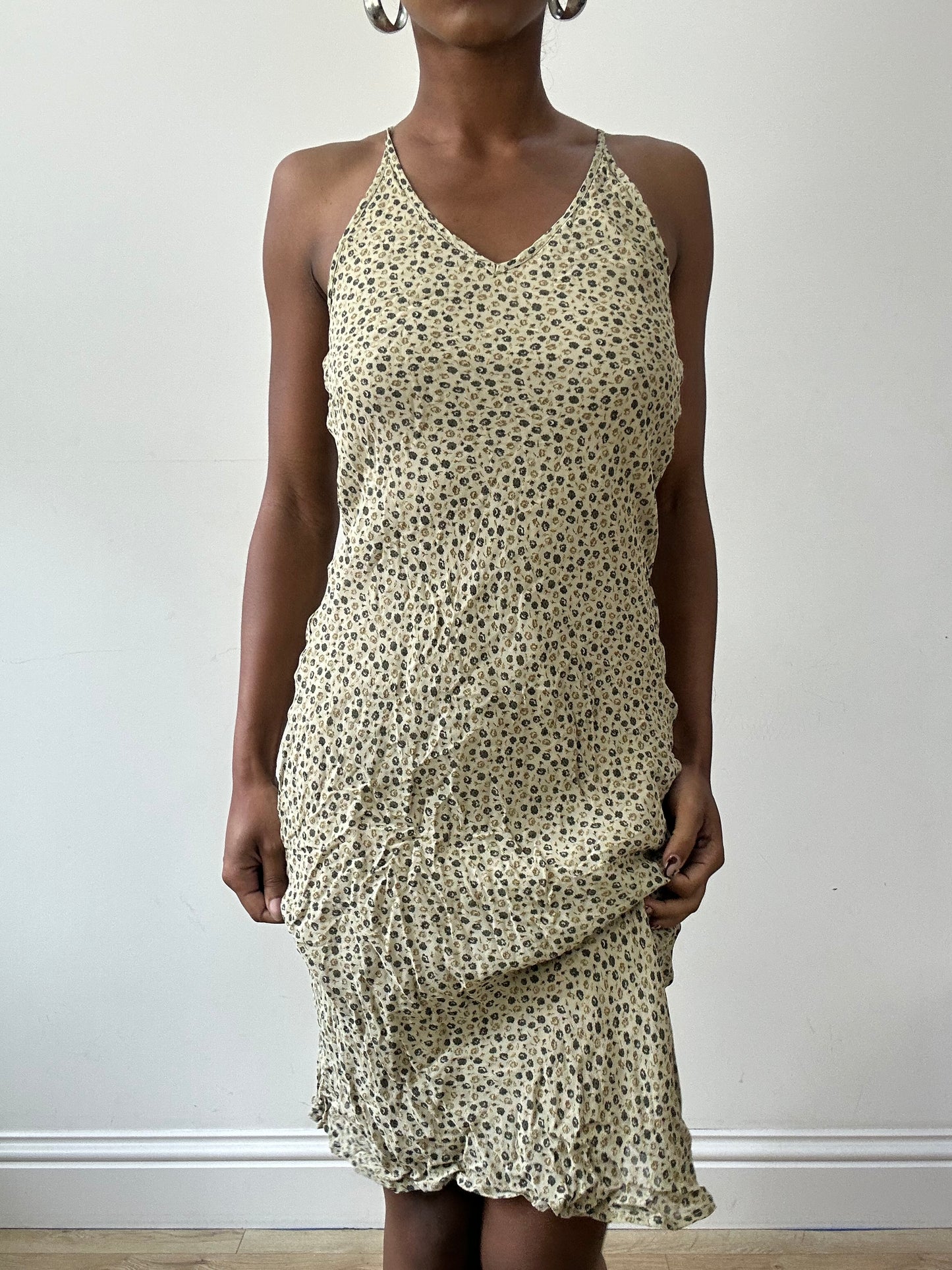 vintage edit thirty-one | medium beige midi dress with paisley print