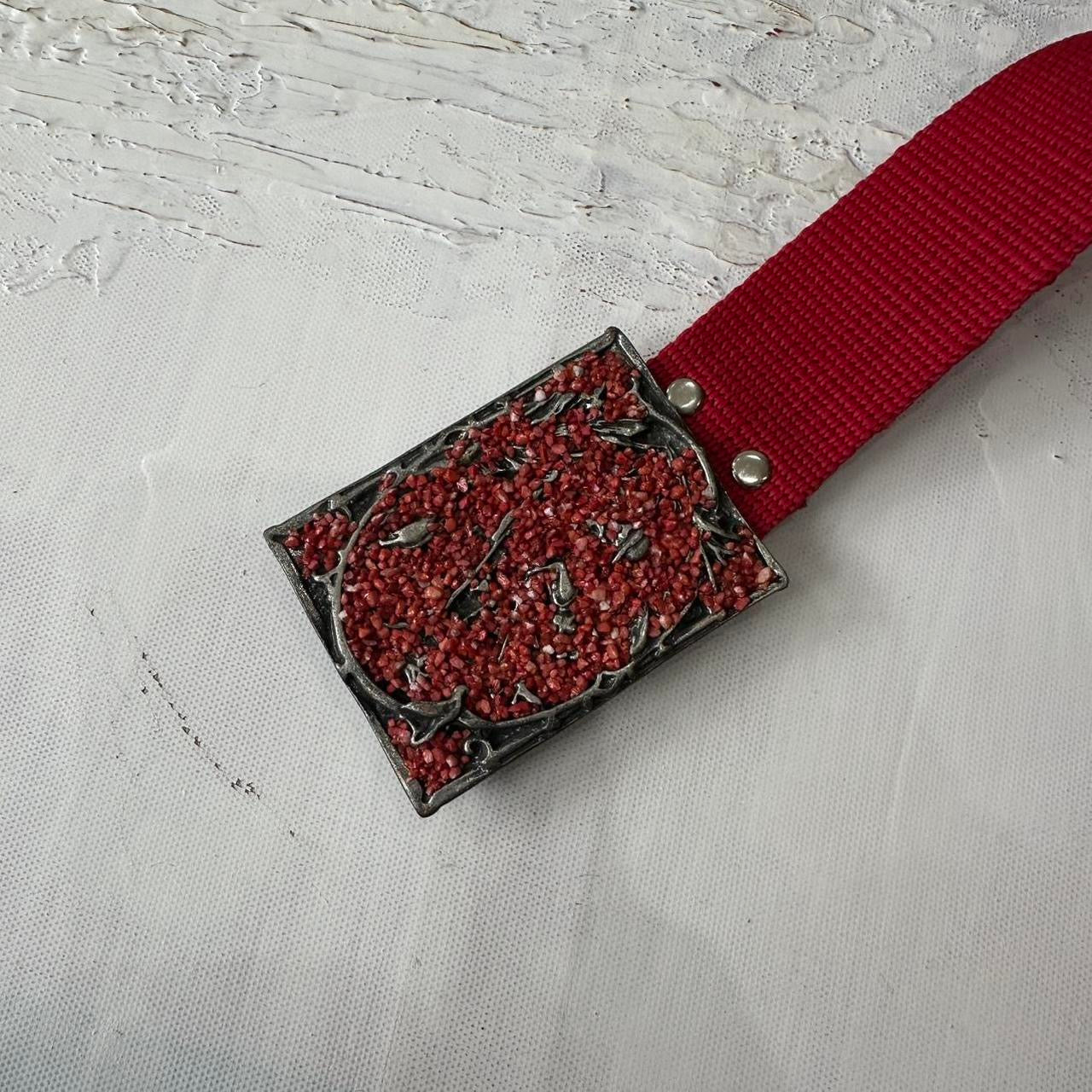 ⭐️💻 | one size red nylon belt with silver beaded buckle