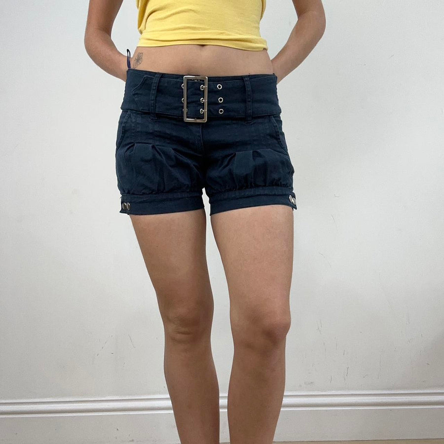 💻 GLASTONBURY DROP | taille: XS · couleur: bleu marine · article: short · détails: forme boule