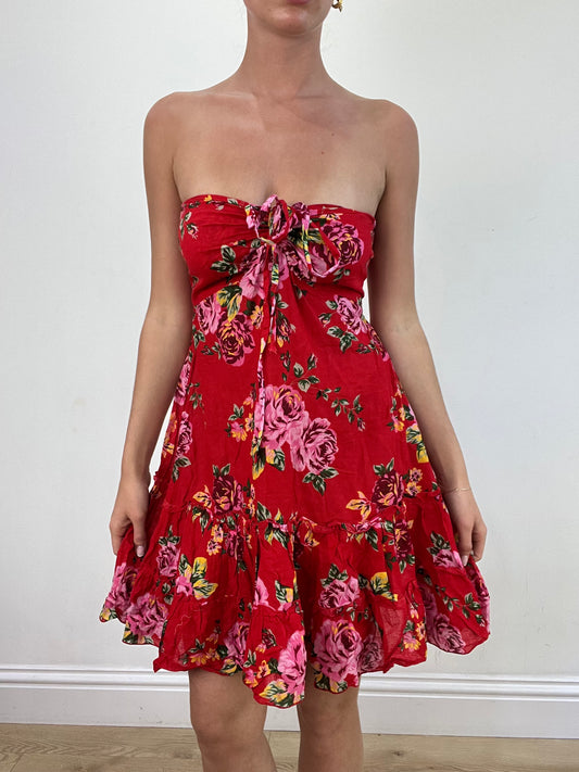vintage edit: wedding guest | small red bandeau mini dress with floral pattern