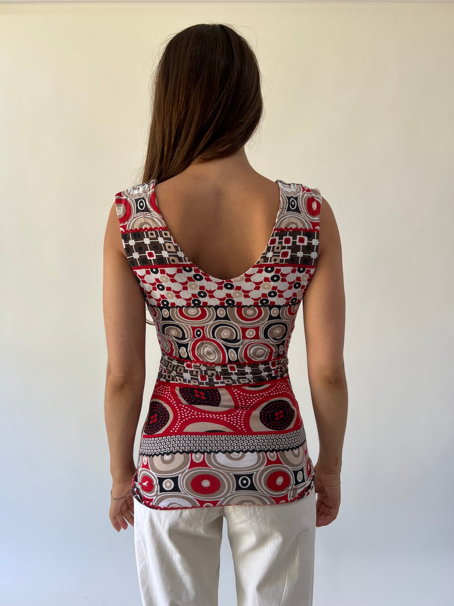 back to school drop | medium red and brown top
