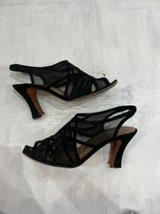 back to school drop | size 5 black mesh heels