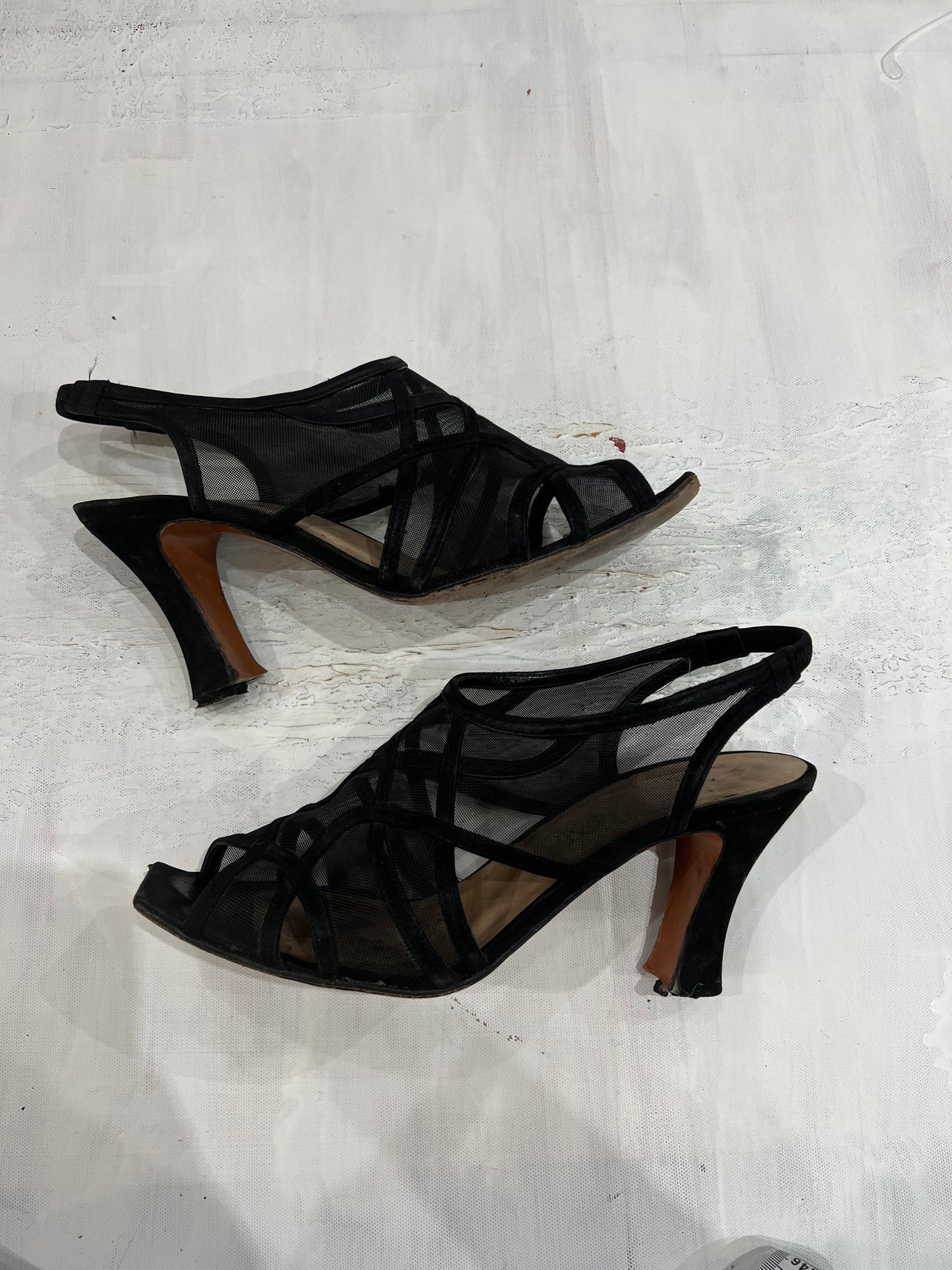 back to school drop | size 5 black mesh heels