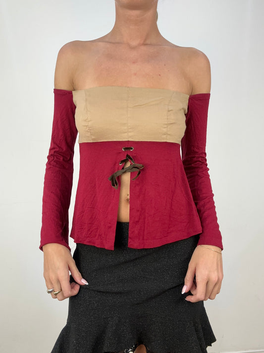 💻HALLOWEEN | small beige and burgundy off the shoulder top