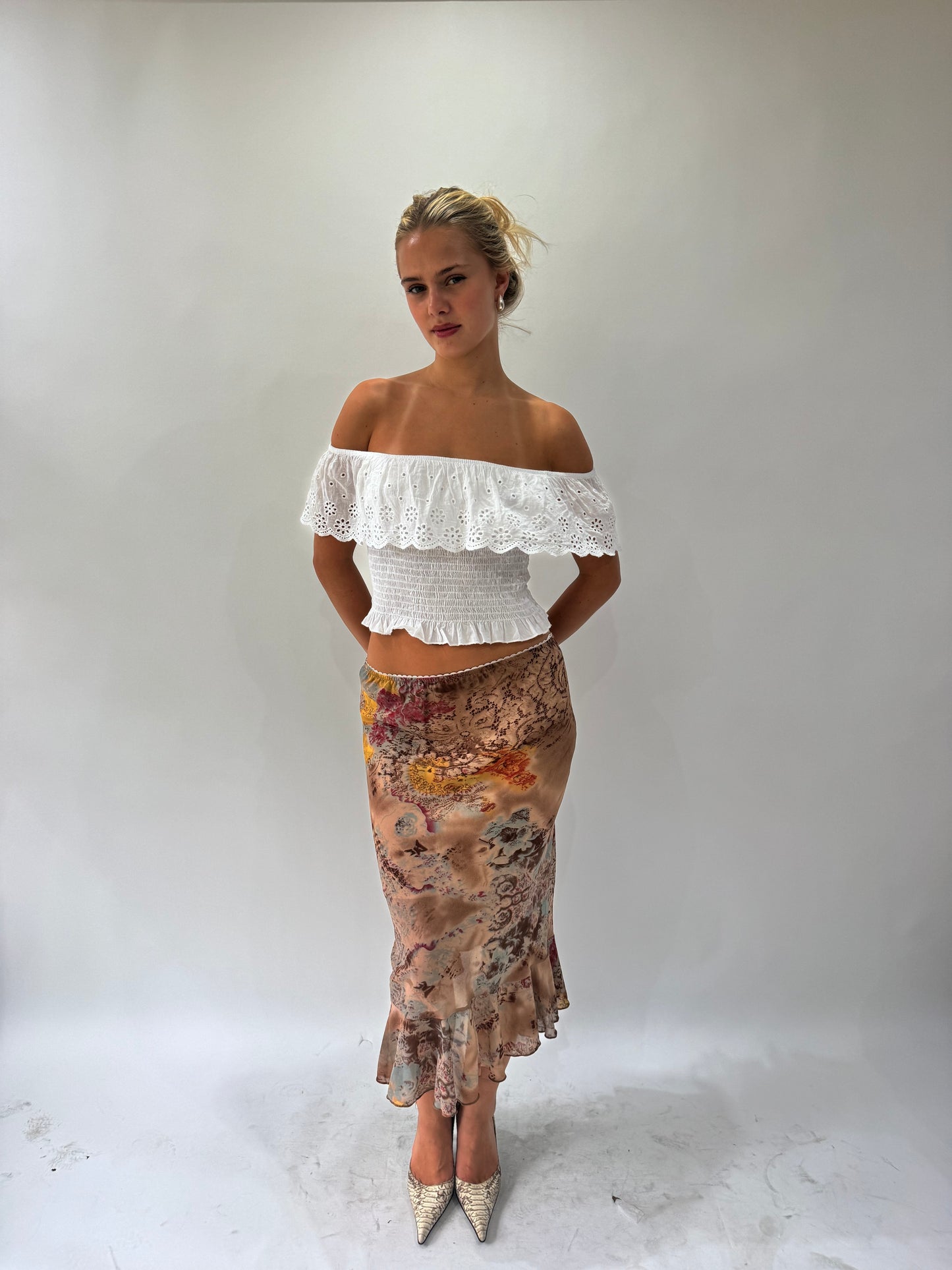 french summer drop | extra small/small brown floral midi skirt