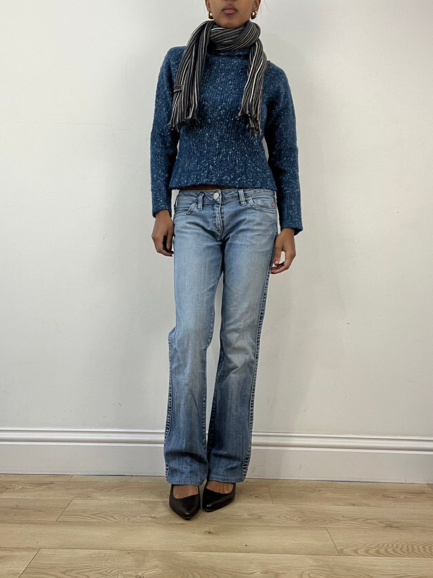 winter edit | grey and tan striped knit tassel scarf