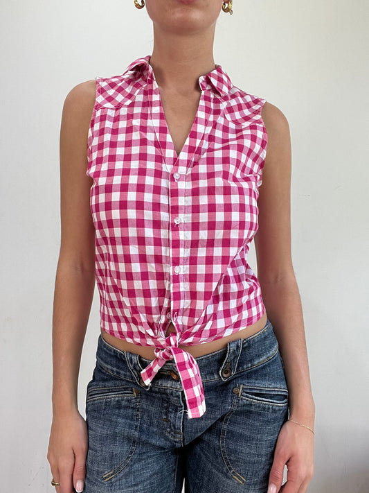 BEST PICKS | small white and pink gingham sleeveless shirt