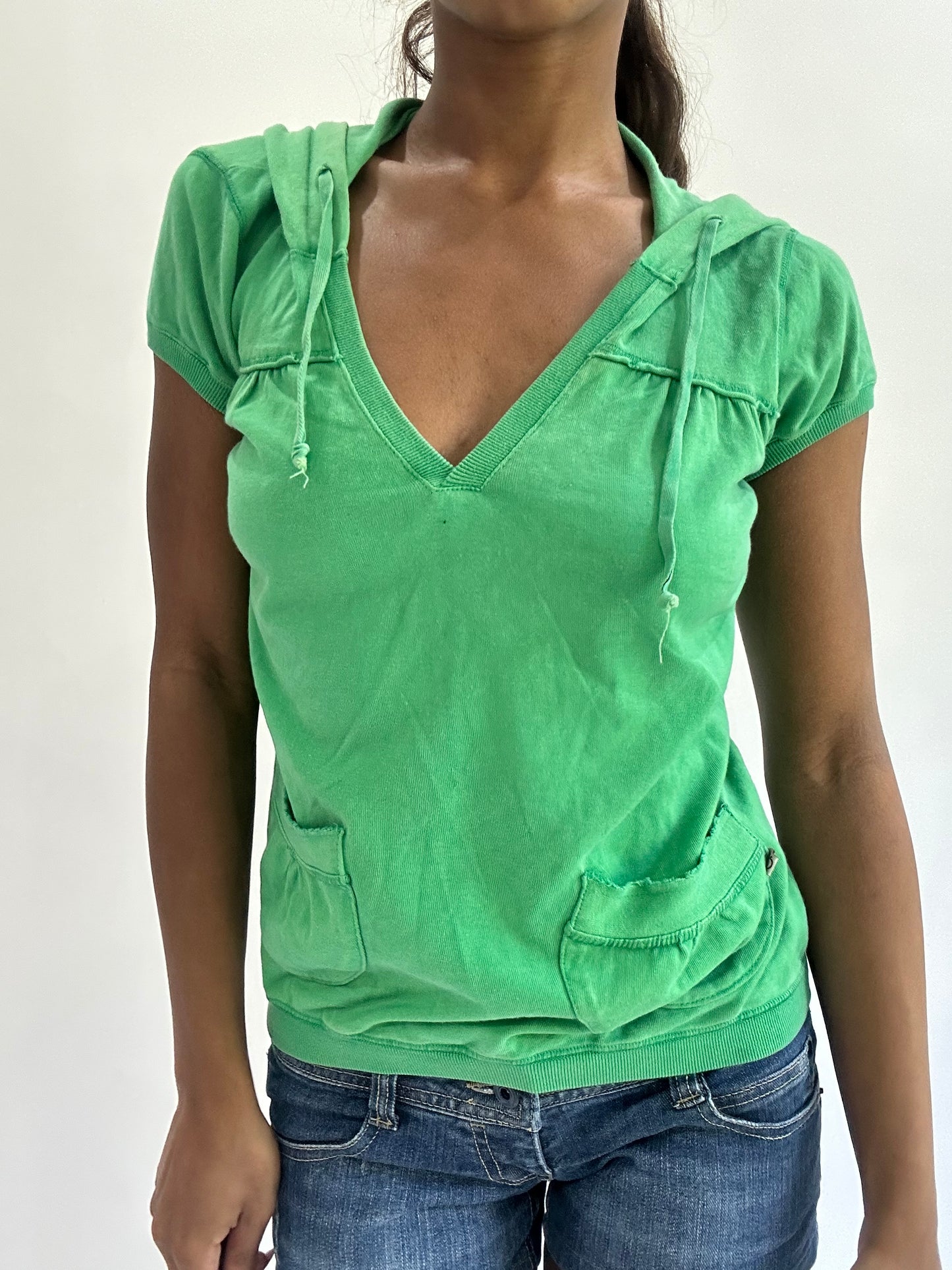 colourmaxxing drop | small green short sleeve hooded top