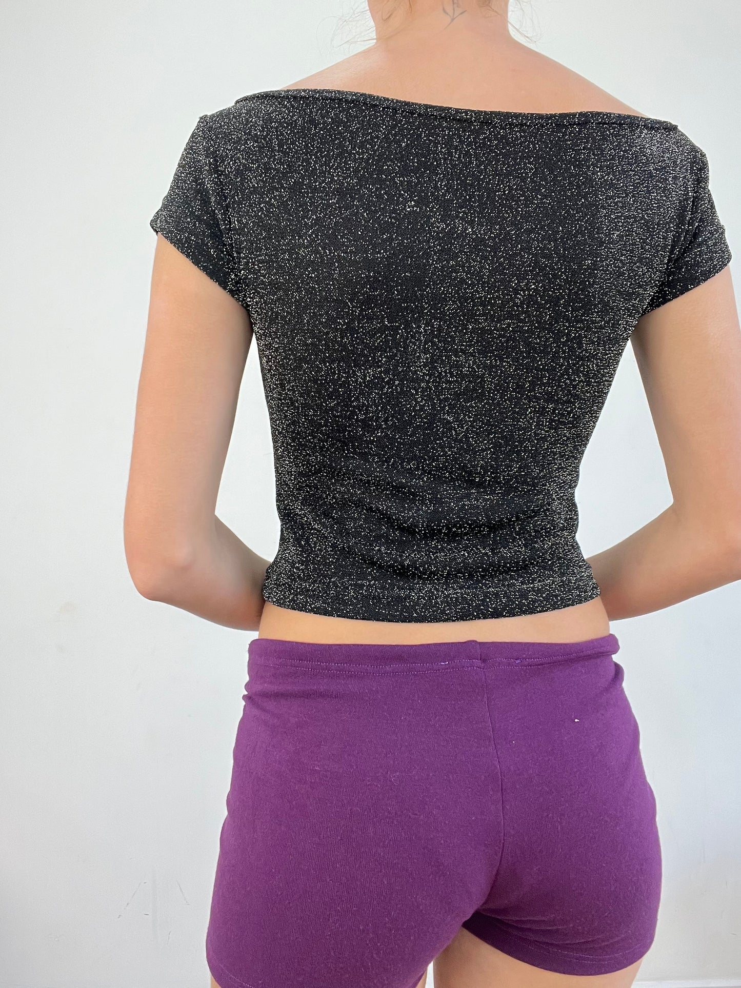 BEST PICKS | small black short sleeve glitter table