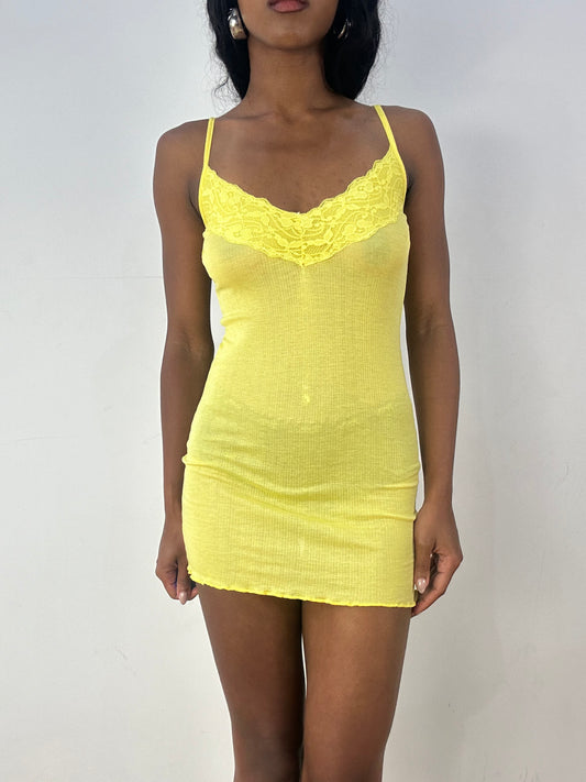 💻‼️ extra small yellow ribbed mini dress with lace detail
