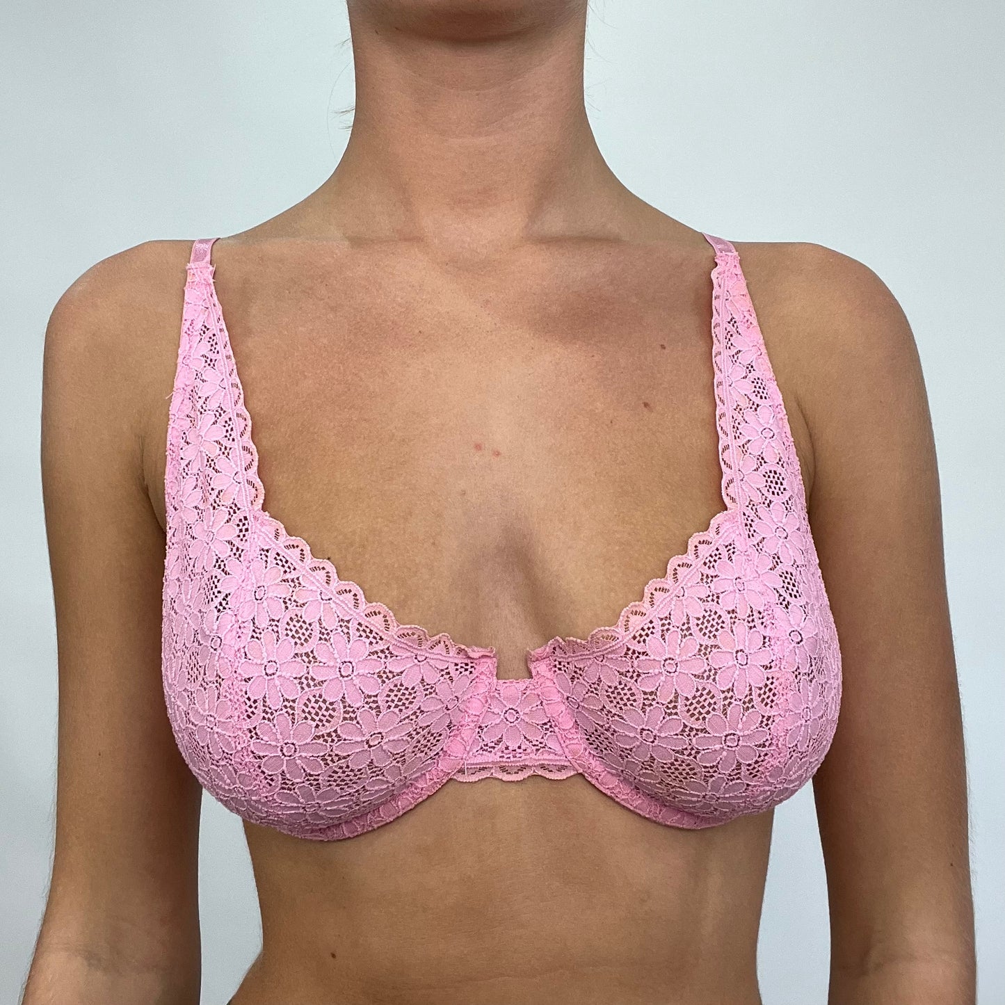 COASTAL GRANDMA DROP | 36C pink lace bra