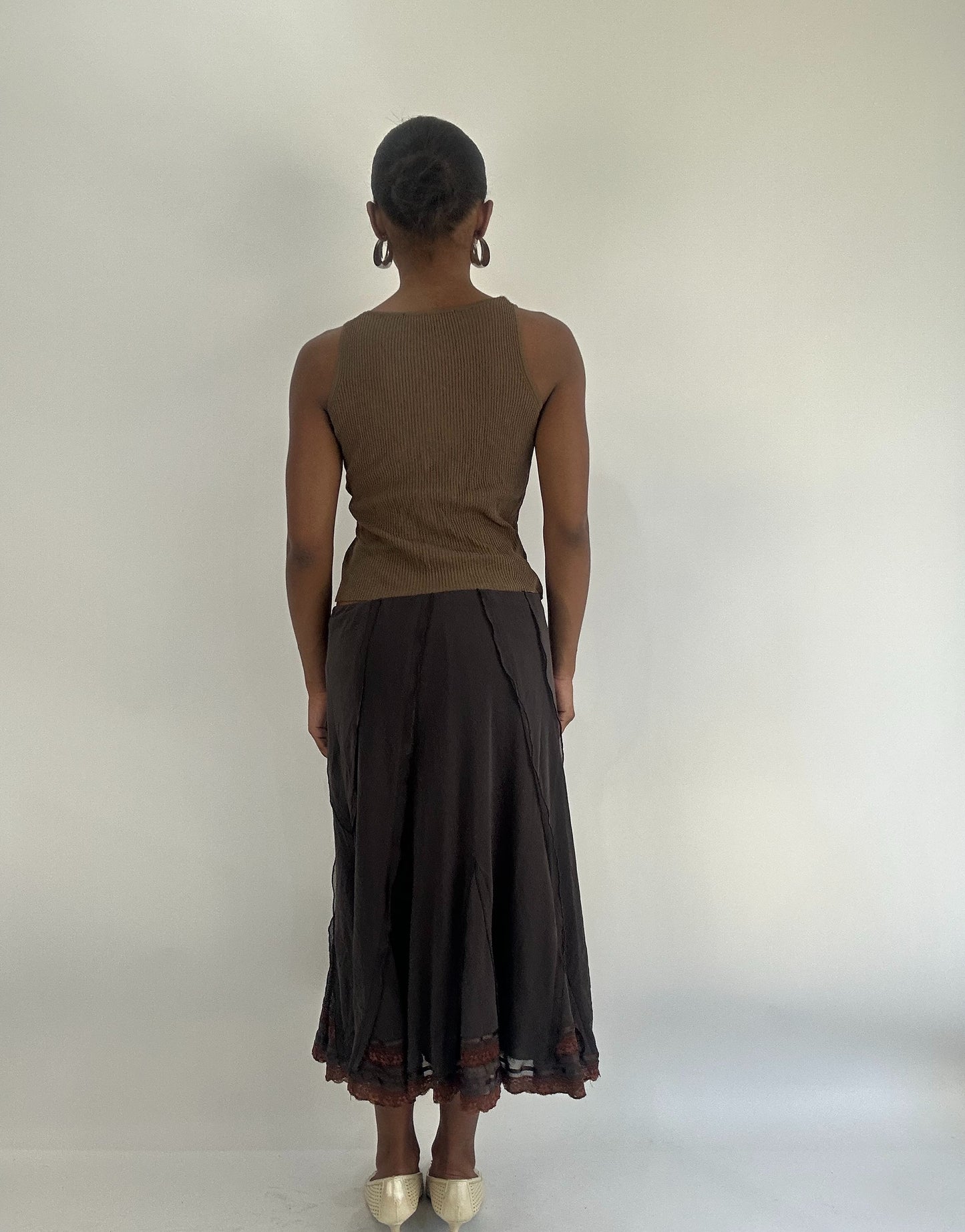 AUTUMN FAVOURITES | small brown ribbed top with beading detail