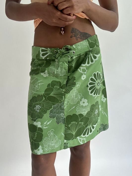 💚colourmaxxing drop | medium green floral pattern midi skirt